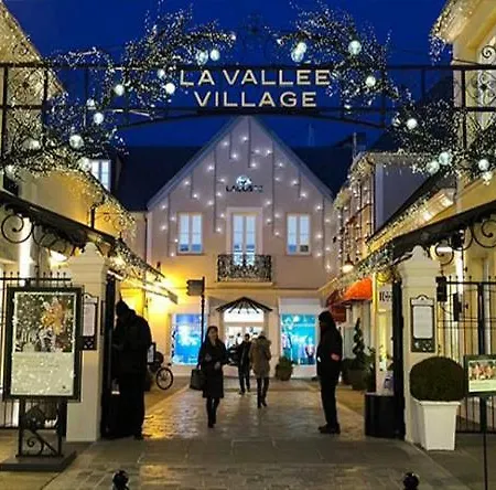 Disneyland Paris 6 Pers- Wifi - Tv Wifi, Parking Apartment Chessy (Seine-et-Marne)